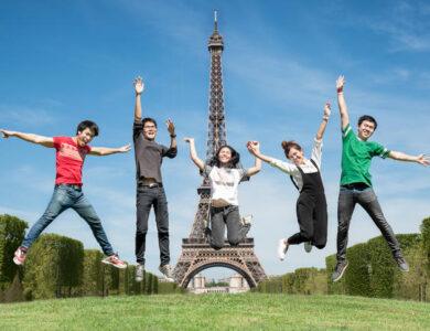 Fotolia 111175256 Subscription Monthly M Renouvellement de Titre de Séjour Étudiant en France : Procédures et Démarches 2024