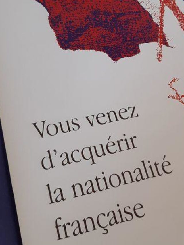 Naturalisation : Voici les documents INDISPENSABLES que vous ne pouvez pas oublier !